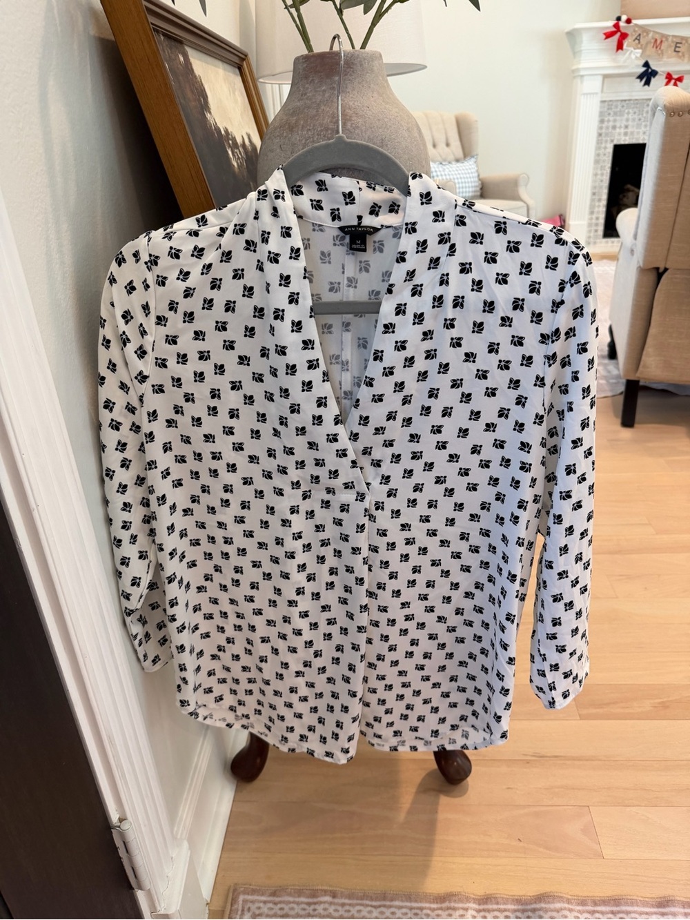 Ann Taylor White Blouse with Black Geometric Print